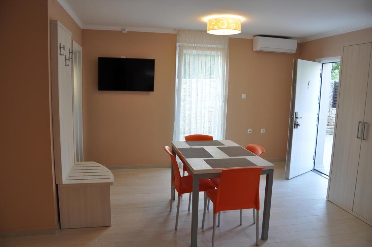 Apartments Prestige Petrcane Luaran gambar